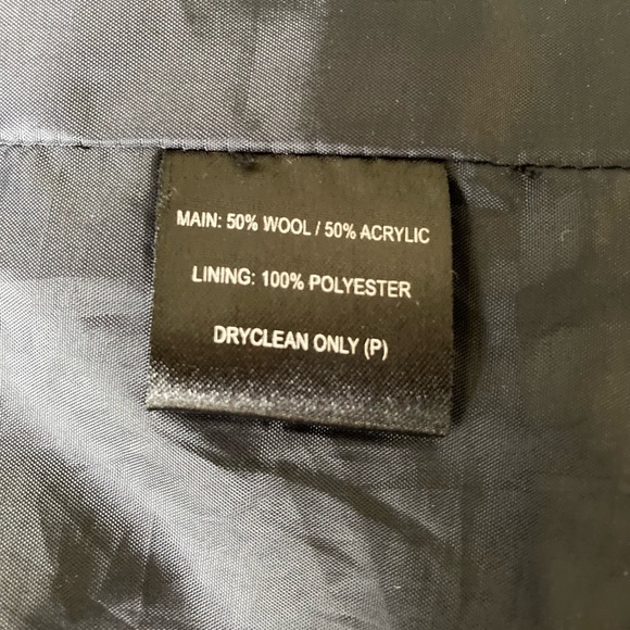 ♦️HOST PICK♦️Herringbone WOOL knee length Coat - Picture 11 of 11